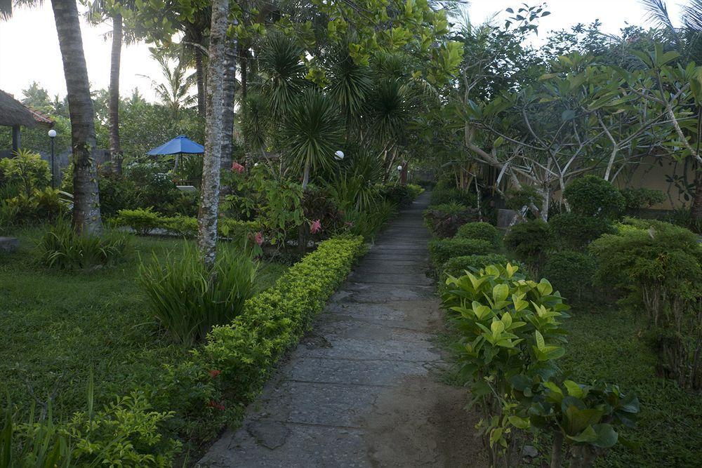 Segara Anak Bungalow & Restaurant Kuta  Dış mekan fotoğraf