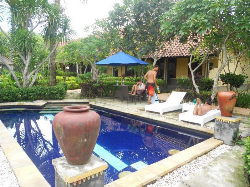 Segara Anak Bungalow & Restaurant Kuta  Dış mekan fotoğraf