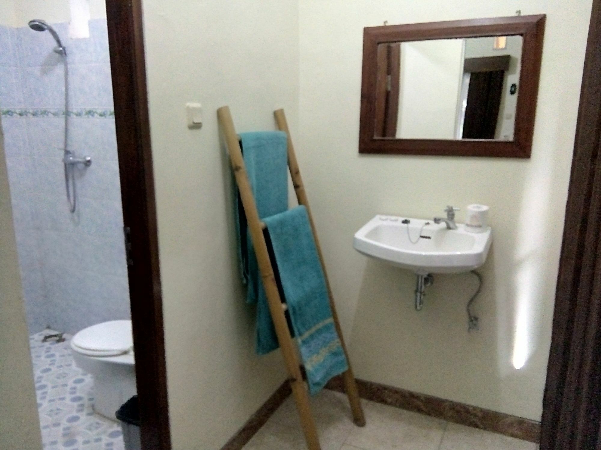 Segara Anak Bungalow & Restaurant Kuta  Dış mekan fotoğraf
